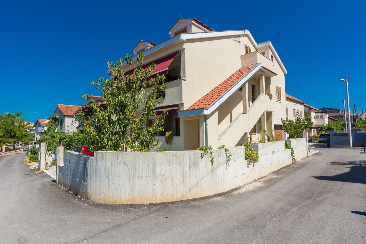 Apartments Rensi زادار المظهر الخارجي الصورة