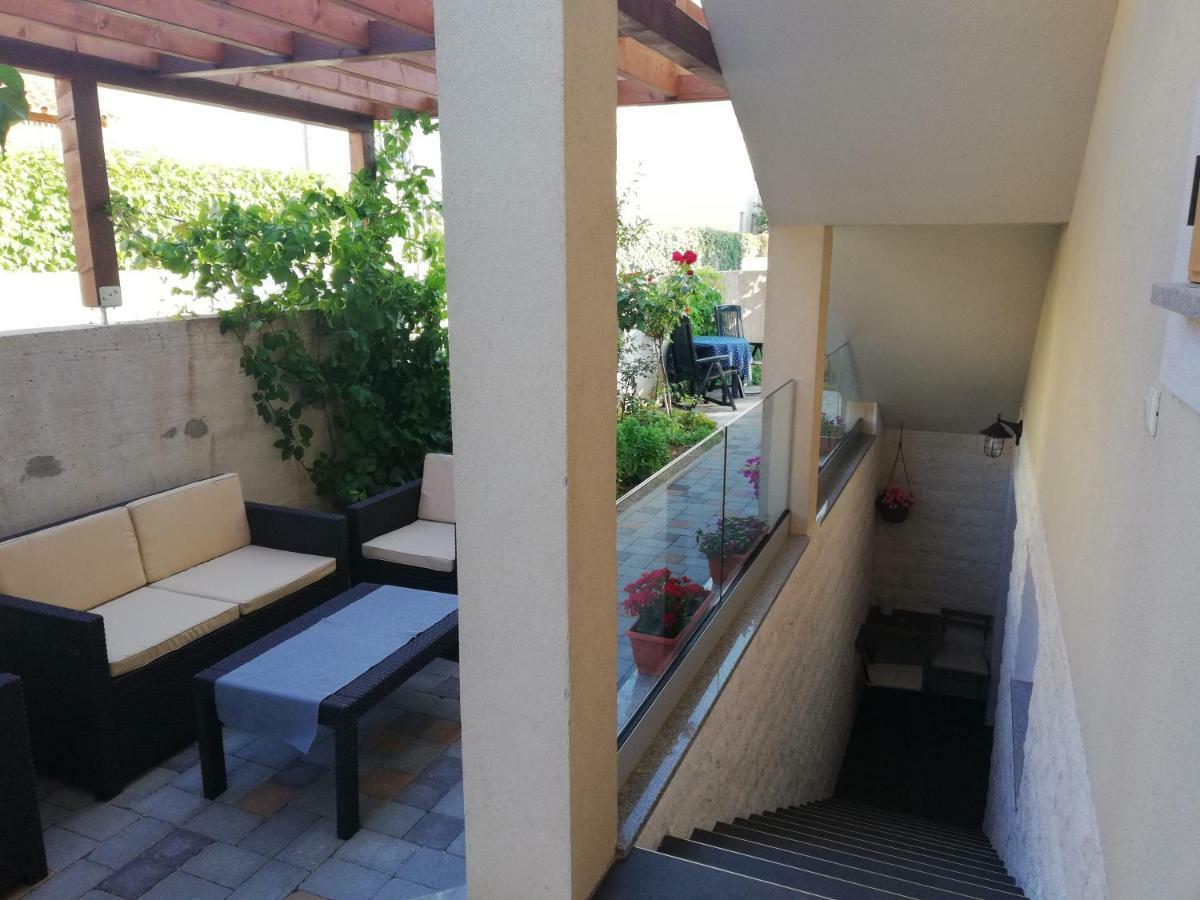 Apartments Rensi زادار المظهر الخارجي الصورة